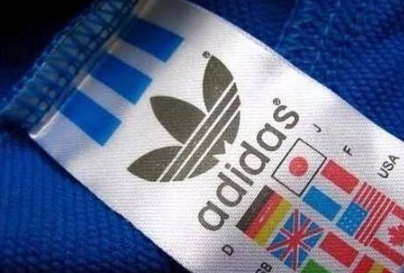 Adidas服装如何分别真假 阿迪达斯服装鉴定三要素 Adidas服装如何分别真假 阿迪达斯服装鉴定三要素